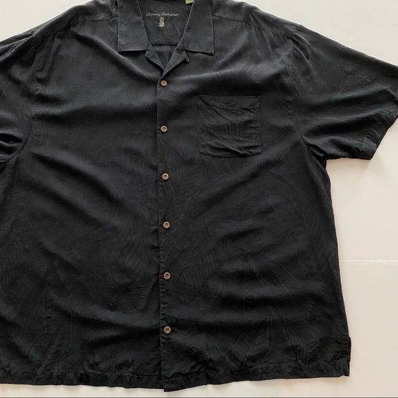 SOLD Tommy Bahama Silk Button Front - Picture 3 of 9